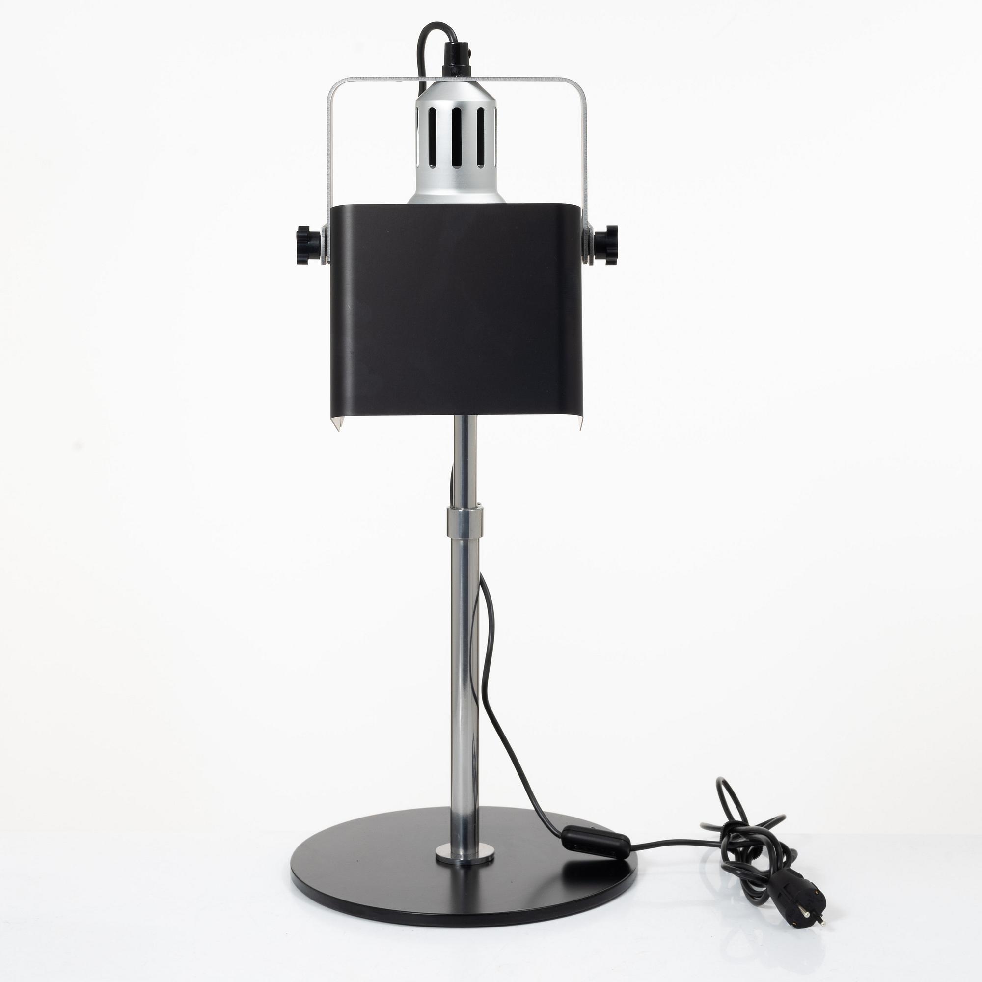 Yrjö Kukkapuro, an 'YK100B1' table lamp, blond Belysning, Sweden, 2020's.