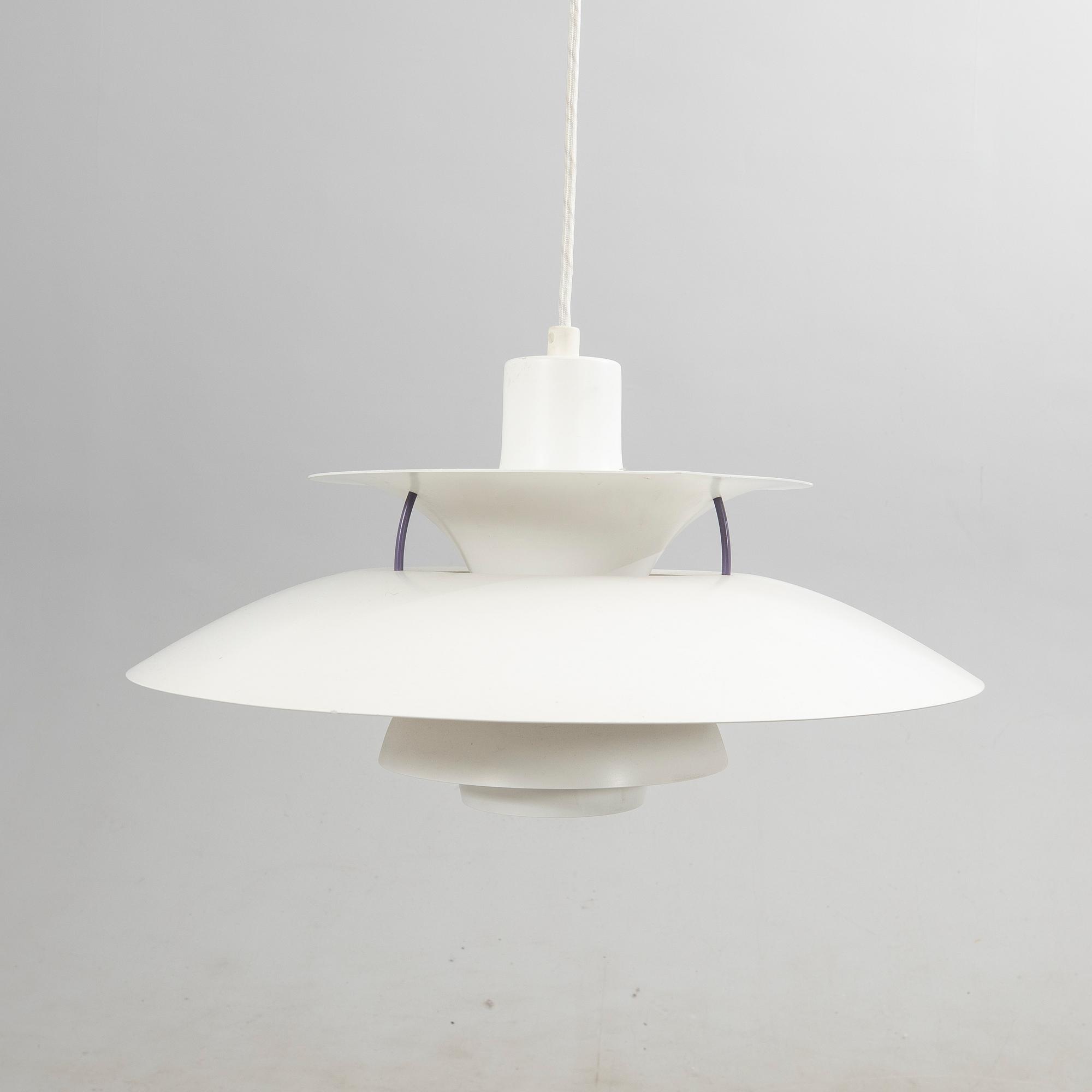 Poul Henningsen, taklampa, "PH5", Louis Poulsen, Danmark.