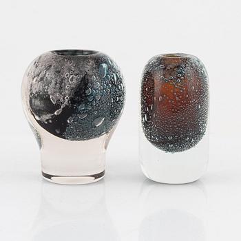 Heikki Orvola, vaser, 2 st, "Vulcano", Nuutajärvi Notsjö, Finland.