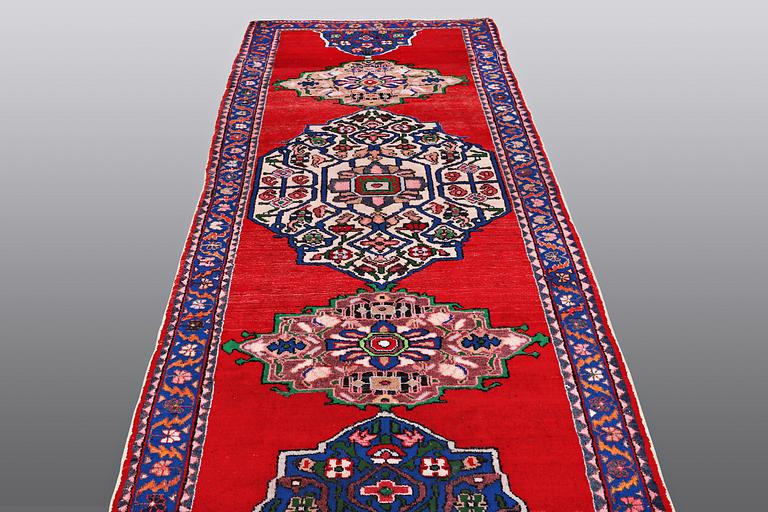 A Fereydan runner, ca 290 x 112 cm.