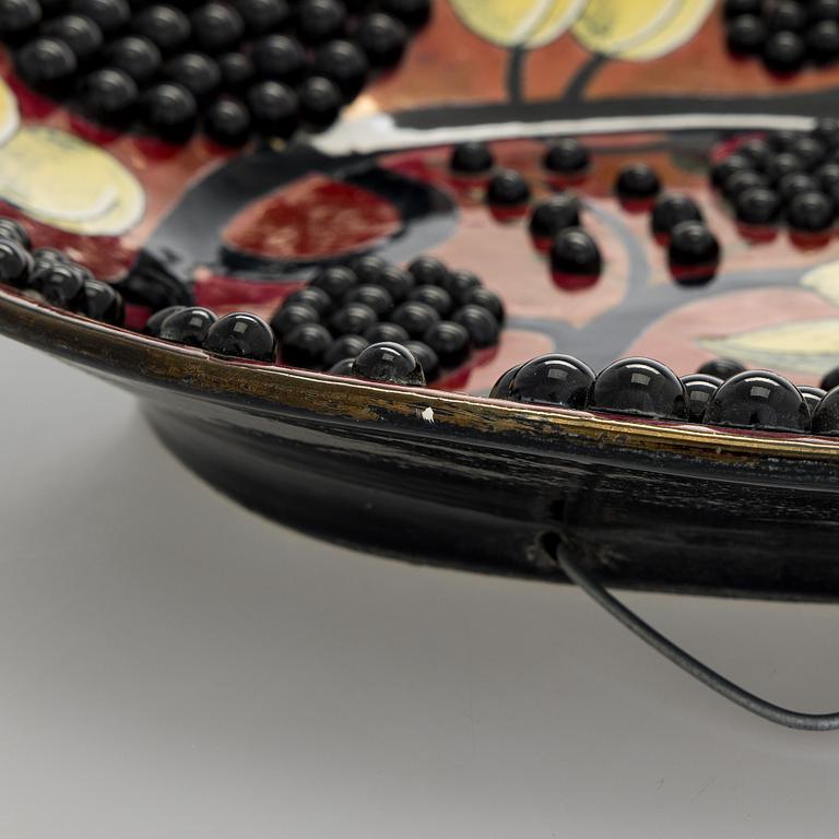 Birger Kaipiainen, Decorative dish, stoneware, signed Kaipiainen Arabia.