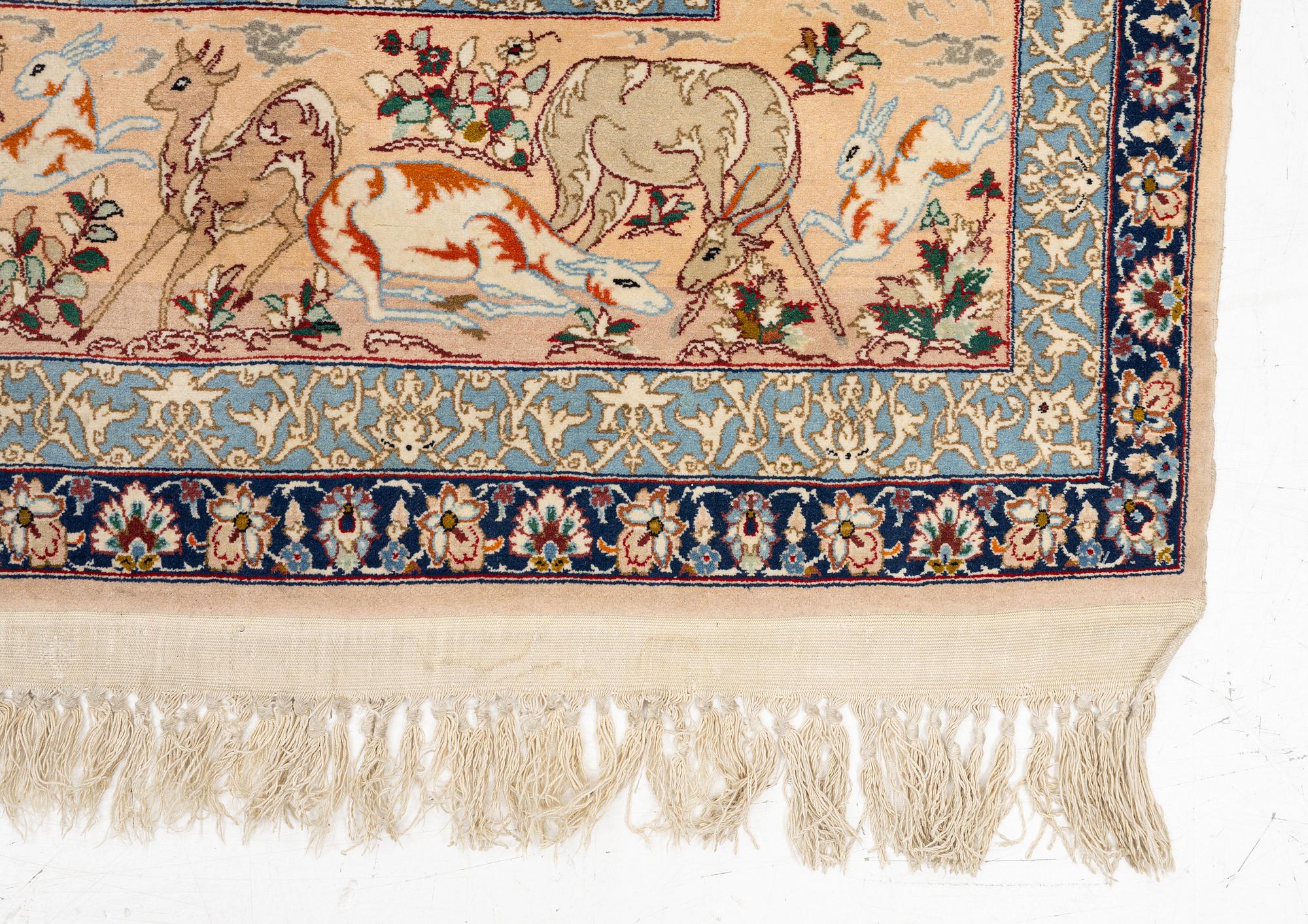 Matta, Isfahan, figural, signerad, ca 240 x 150 cm.
