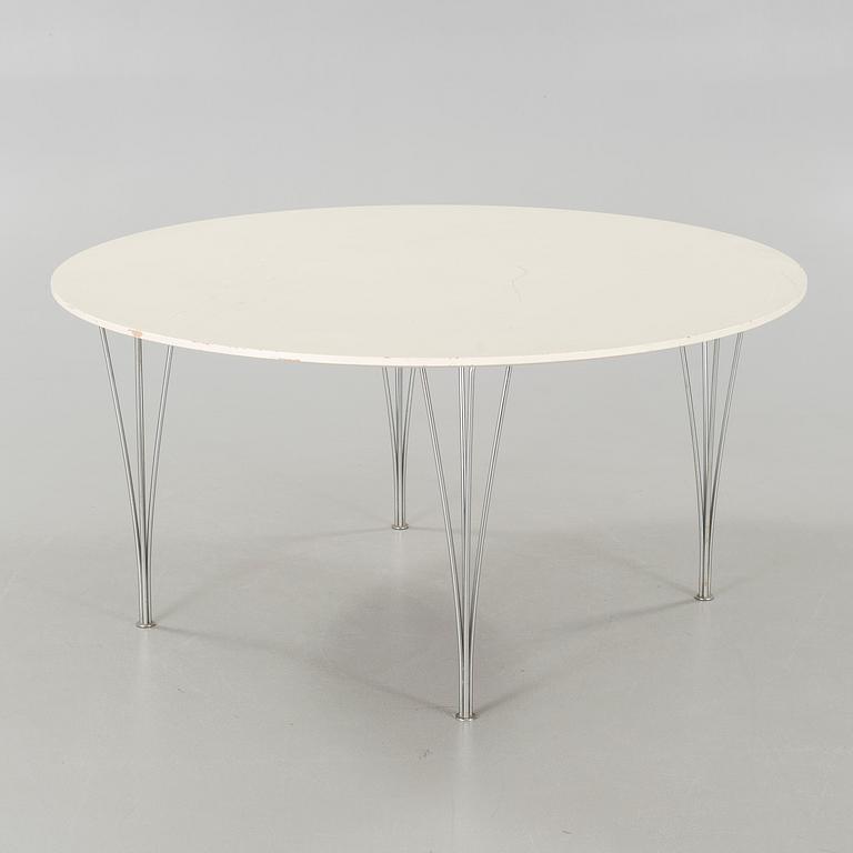 A "Supercirkel" Piet Hein and Bruno Mathsson dining table.