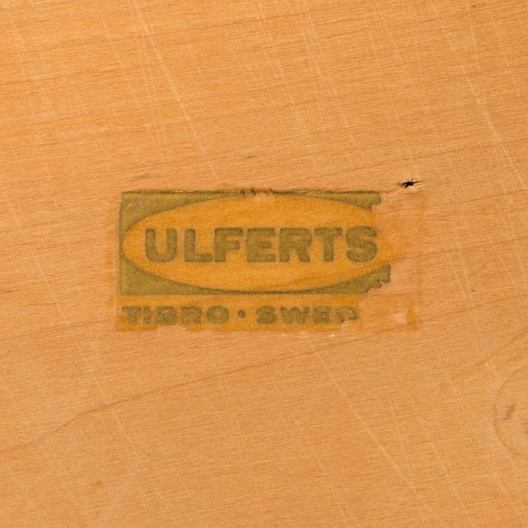 Matbord och fyra stolar, Ulferts i Tibro, omkring 1900-talets mitt.