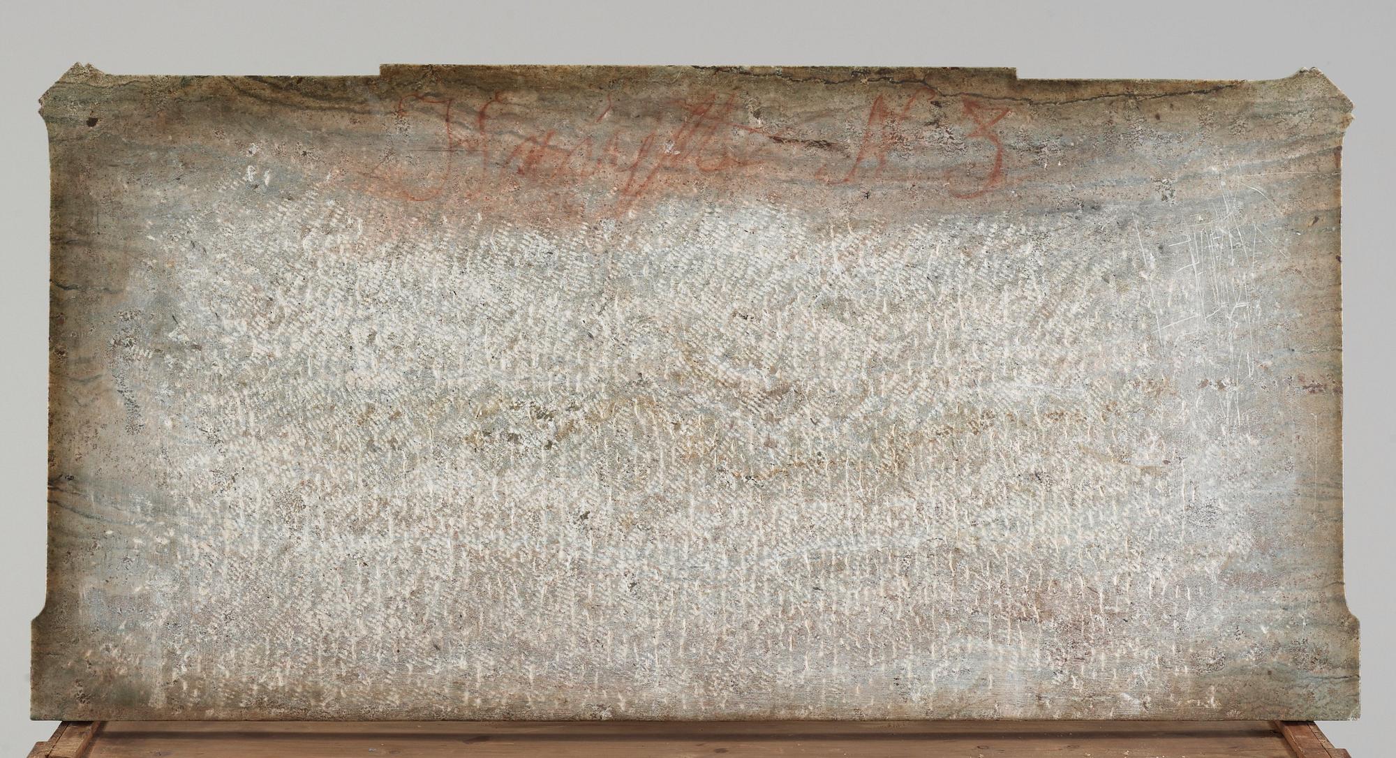 BYRÅ. Sengustavianskt stockholmsarbete, 1700-talets slut. Skivan signerad Haupt.