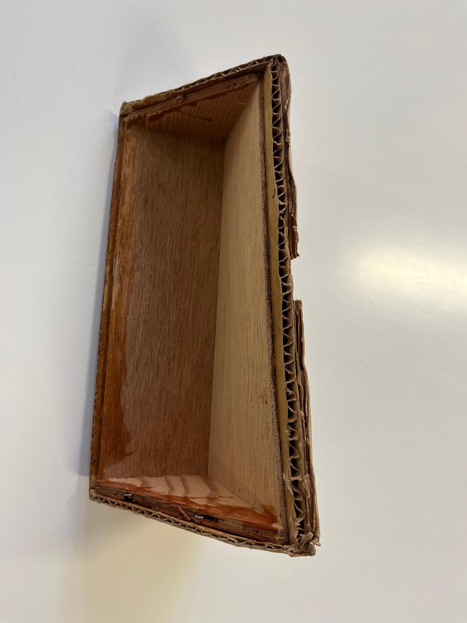 "Cardbird Door" from the "Cardbird Series".