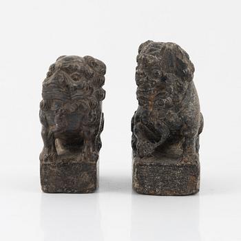 A matched set of scroll weights in the shape of buddhist lions, late Mingdynasty/early Qing dynasty.