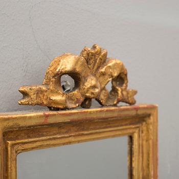 SPEGELLAMPETTER, ett par, Gustavianska stil. Omkring 1900-talets mitt.