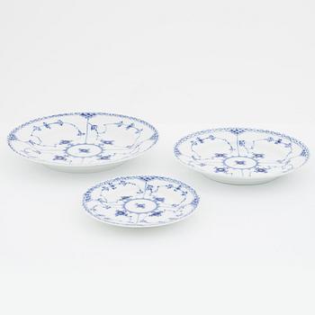 Kaffeservis/frukostservis, porslin, 23 delar, "Musselmalet", Royal Copenhagen, Denmark.