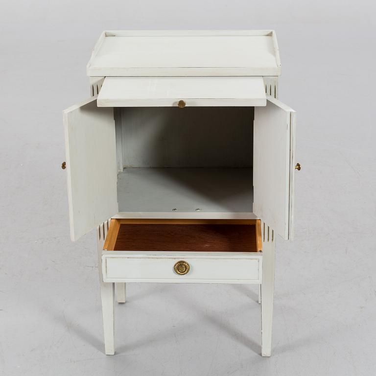 A LATE GUSTAVIAN STYLE NIGHT STANDS FROM THE SECOND HALF OF 20TH CENTURY.