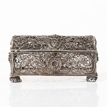 Box, filigree, silver, unmarked, 19th Century.
