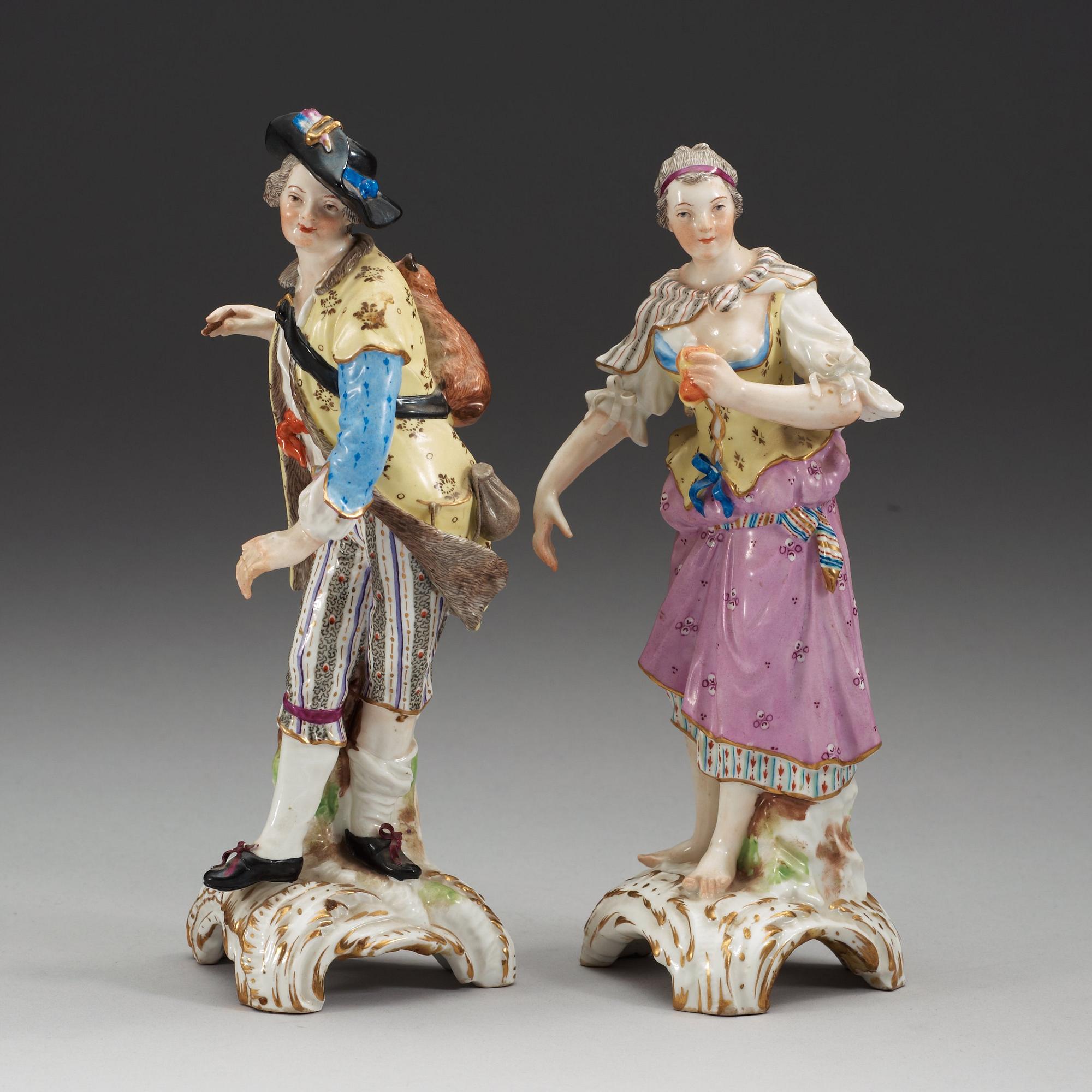 FIRGURINER, ett par, porslin. Berlin, 1800-tal.