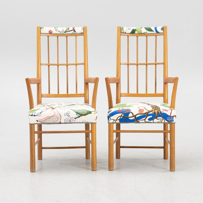 Josef Frank, a pair of armchairs model 562, Firma Svenskt Tenn.