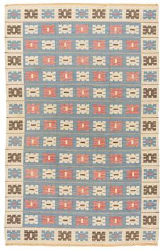 A carpet, flat weave, ca 340 x 223 cm, Sweden, the 1950s.