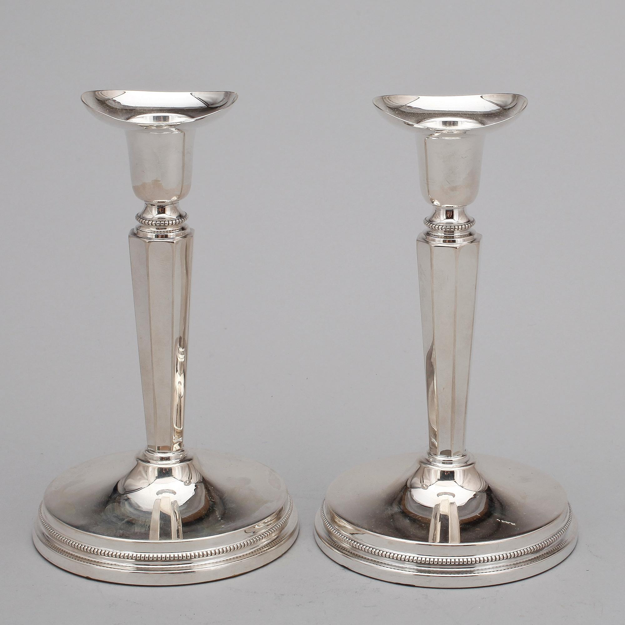 LJUSSTAKAR, ett par, silver, KG Markströms, Uppsala, 1957.
