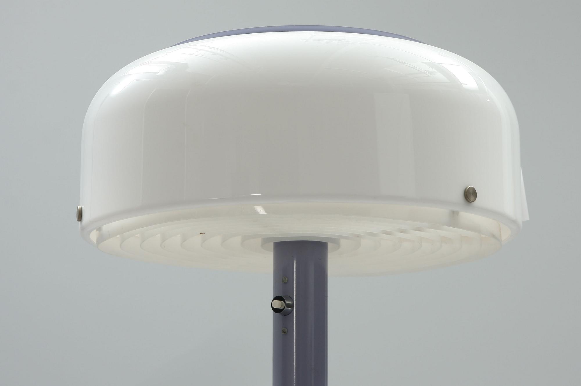 GOLVLAMPA, "Knubbling". Anders Pehrson, Ateljé Lyktan.