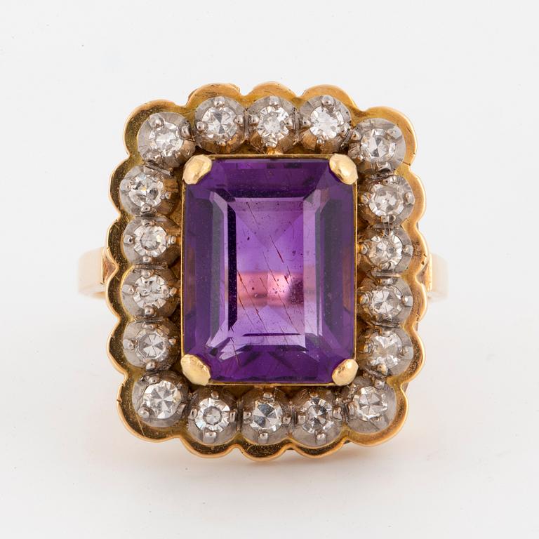 Emerald-cut amethyst and eight -cut diamond ring.