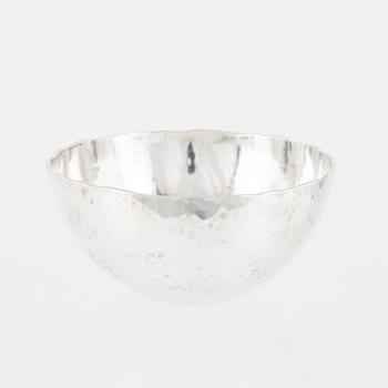 Ray Urban, a sterling silver bowl, Stockholm 2002.