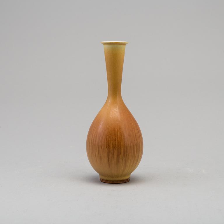 BERNDT FRIBERG, vas, stengods, Gustavsberg studio, signerad.