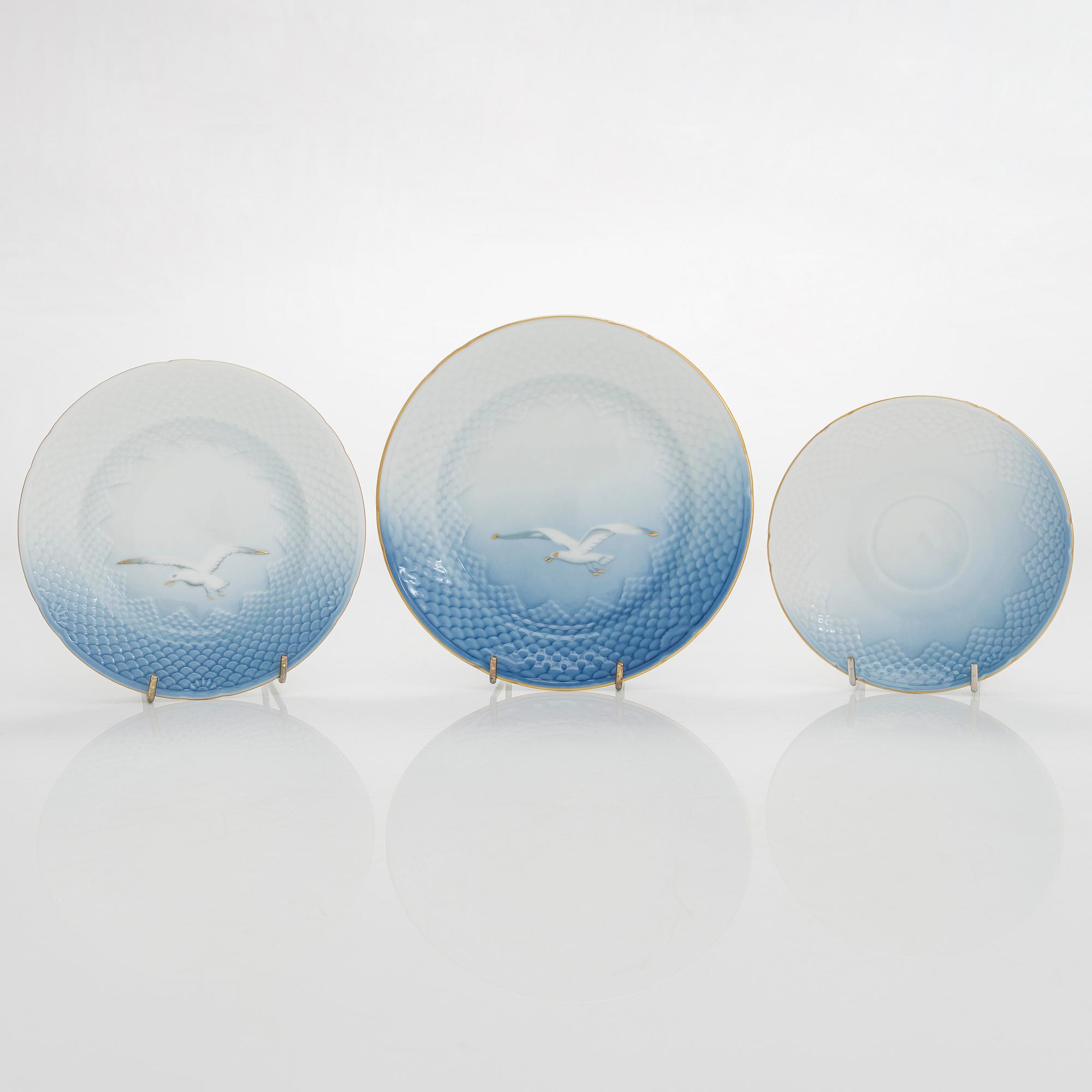 Kahviastiasto, 47 osaa, "Måsen", posliini, Bing & Grøndahl, Tanska.