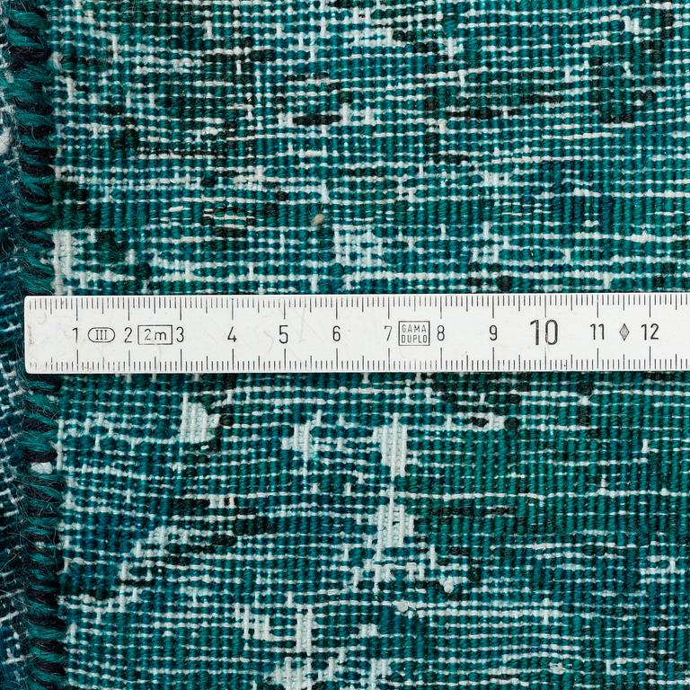 Matta, orientalisk, ca 405 x 272 cm.