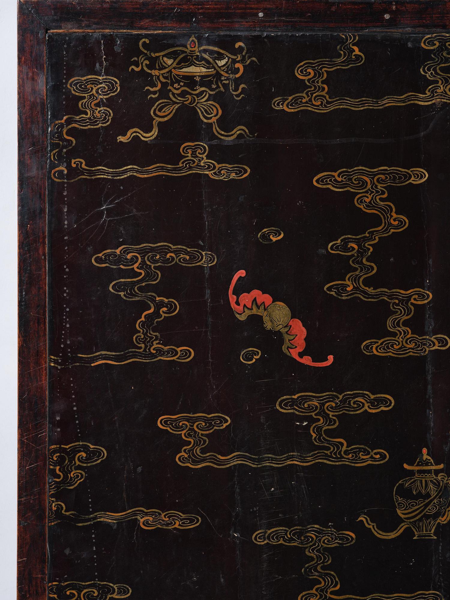 A well carved wooden panel, Qing dynasty, 18th/19th century.