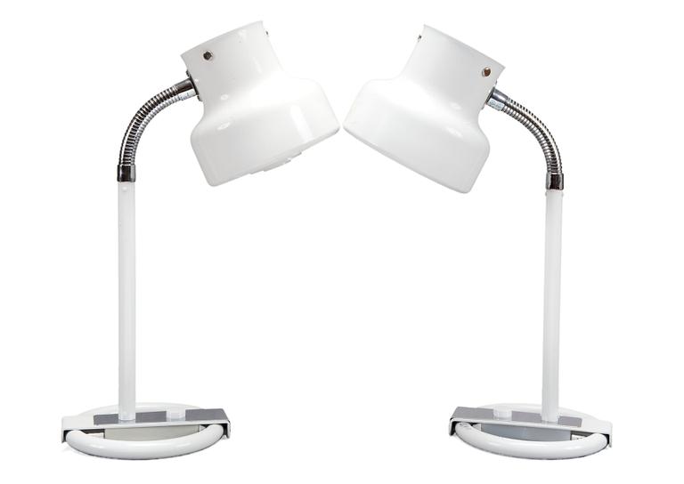 A PAIR OF TABLE LAMPS,