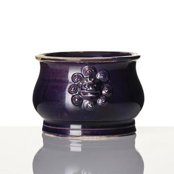 A purple glazed censer, Qing dynasty, Kangxi (1662-1722).