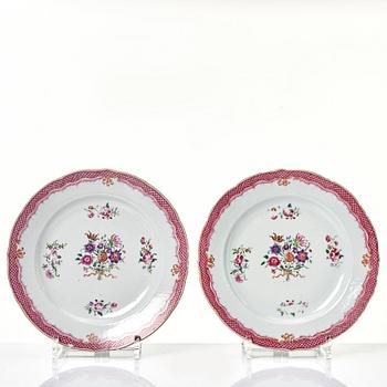 A set of six famille rose dinner plates, Qing dynasty, Qianlong (1736-95).