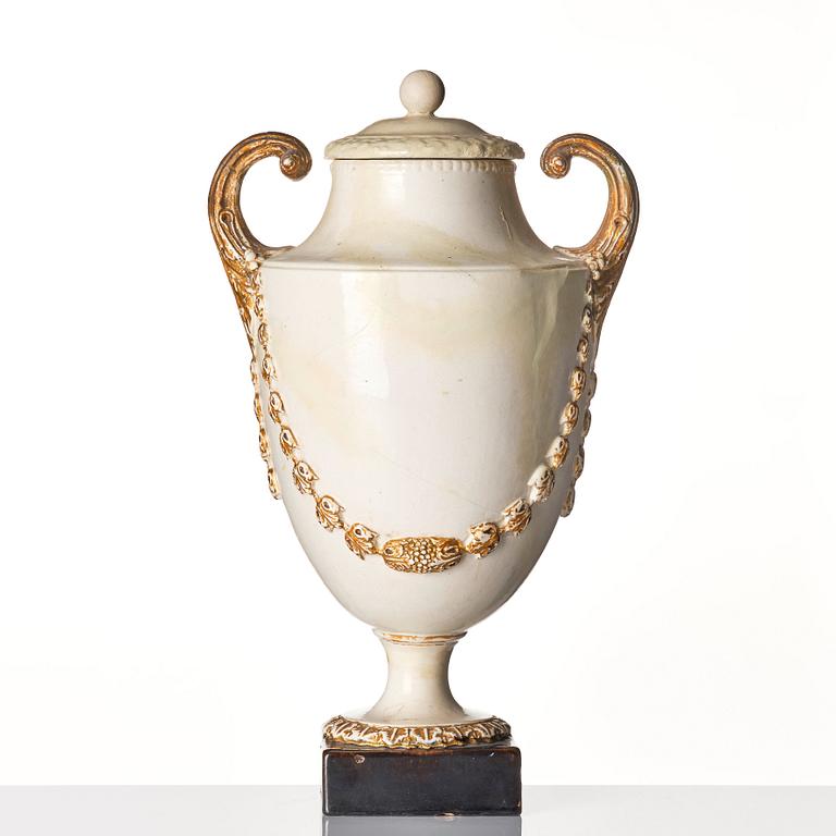 A Swedish Marieberg vase with cover, 18th century.