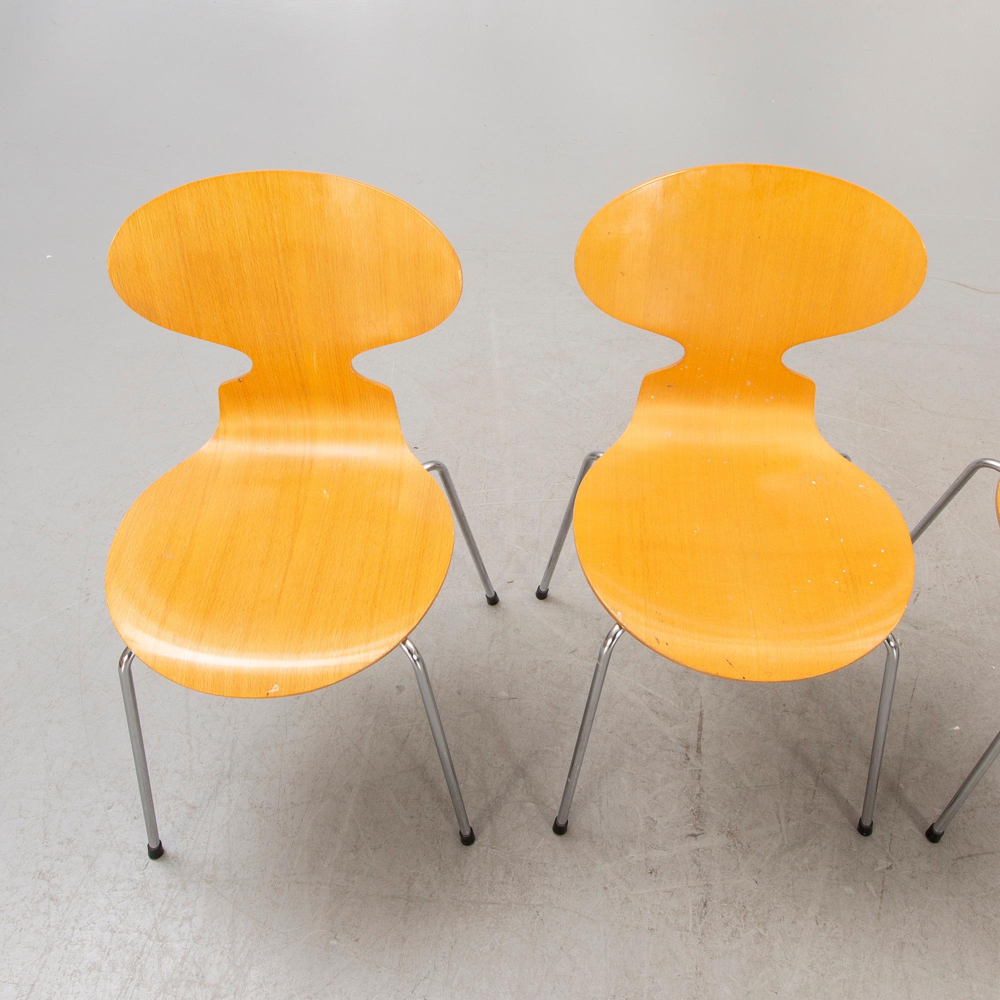 Arne Jacobsen, Arne Jacobsen, stolar, 4 st, "Myran", Fritz Hansen daterade 1981.