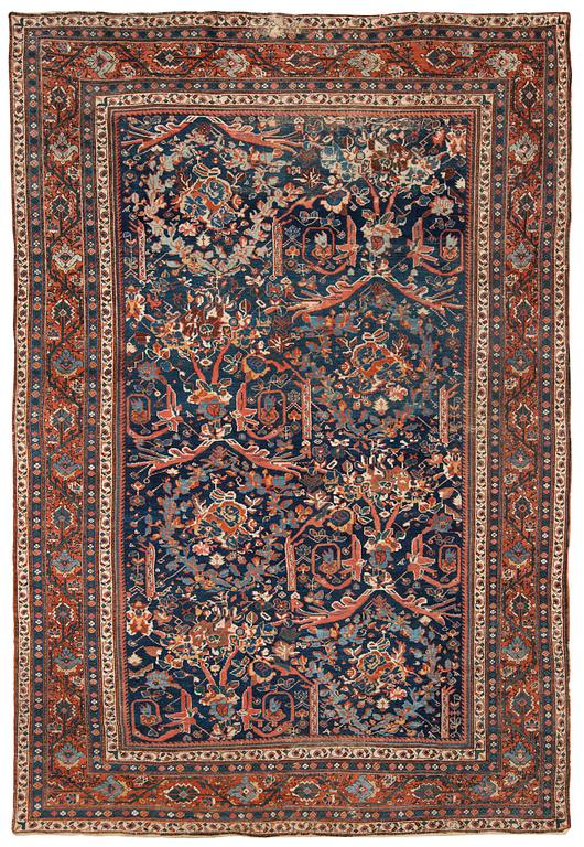 MATTA, antik/semiantik Feraghan. Ca 381,5 x 261,5 cm.