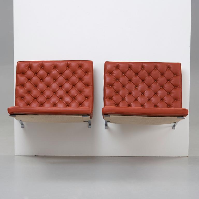 Poul Kjaerholm, A pair of "PK-26" wall mounted sofa sections, edition Fritz Hansen.