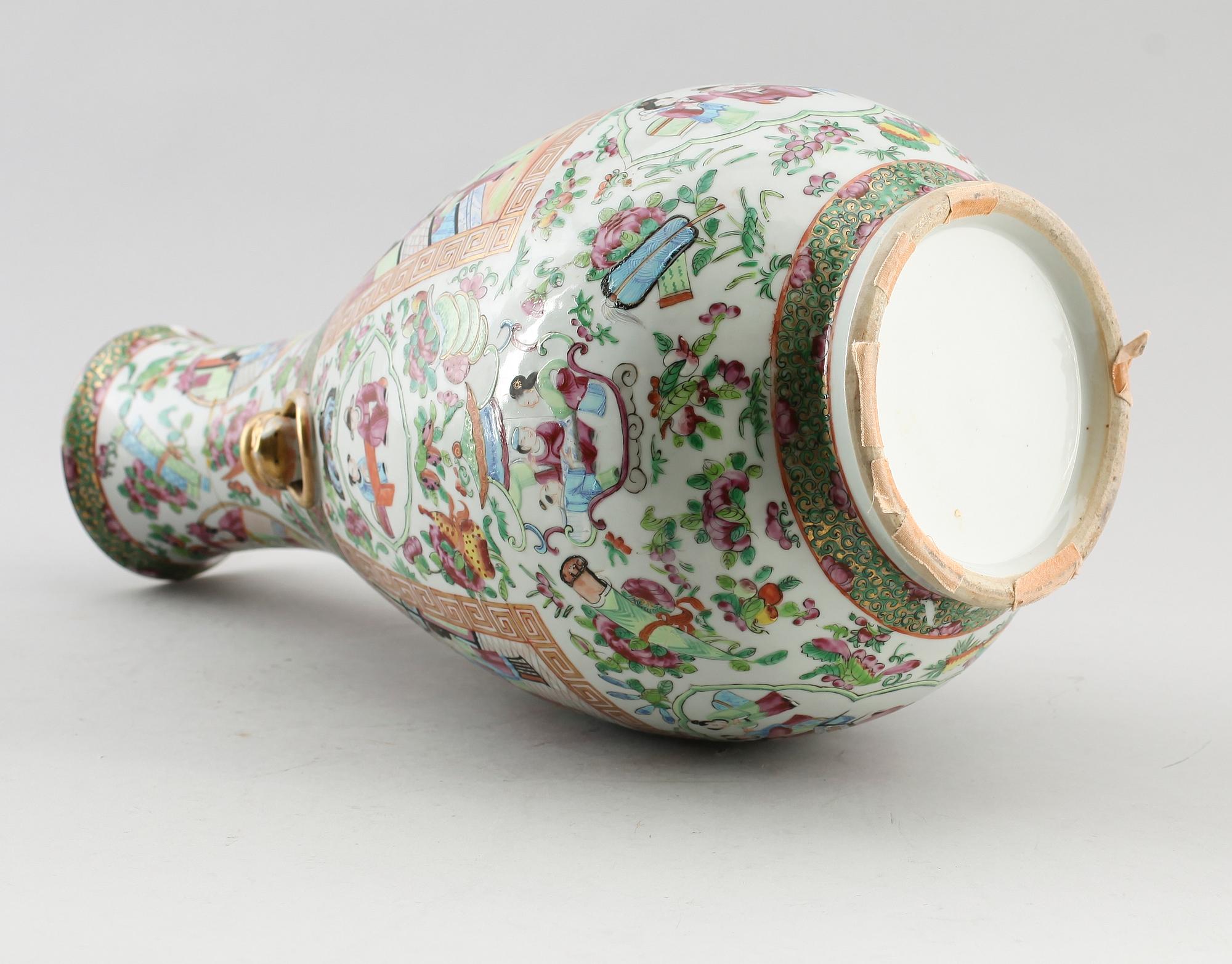 VAS, porslin, Kina, Kanton, 1800-talets mitt.