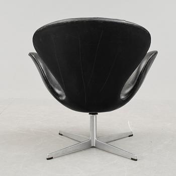 FÅTÖLJ, "Svanen", Arne Jacobsen, Fritz Hansen, Danmark, 1960-tal.