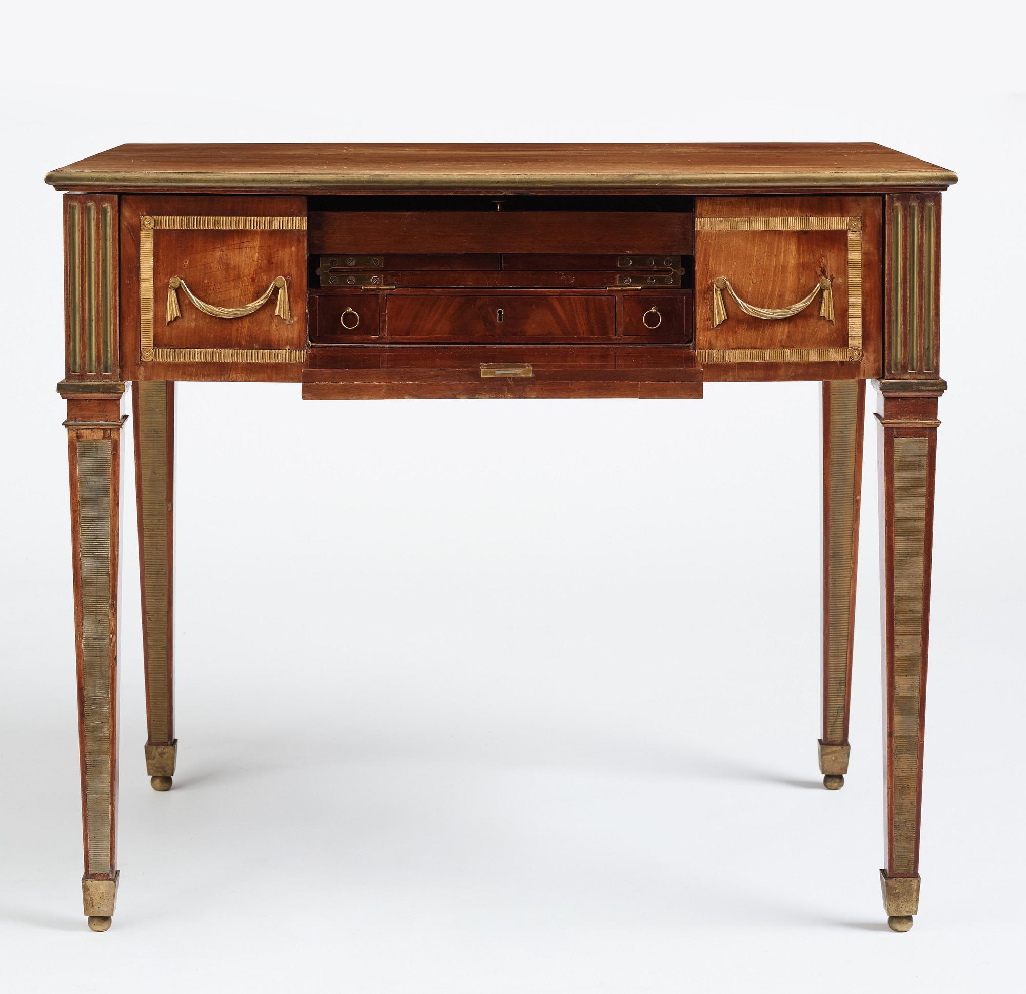 Kejserligt bord, av David Roentgen (mästare i 1780-1807), Neuwied  ca 1785-1790, Louis XVI.