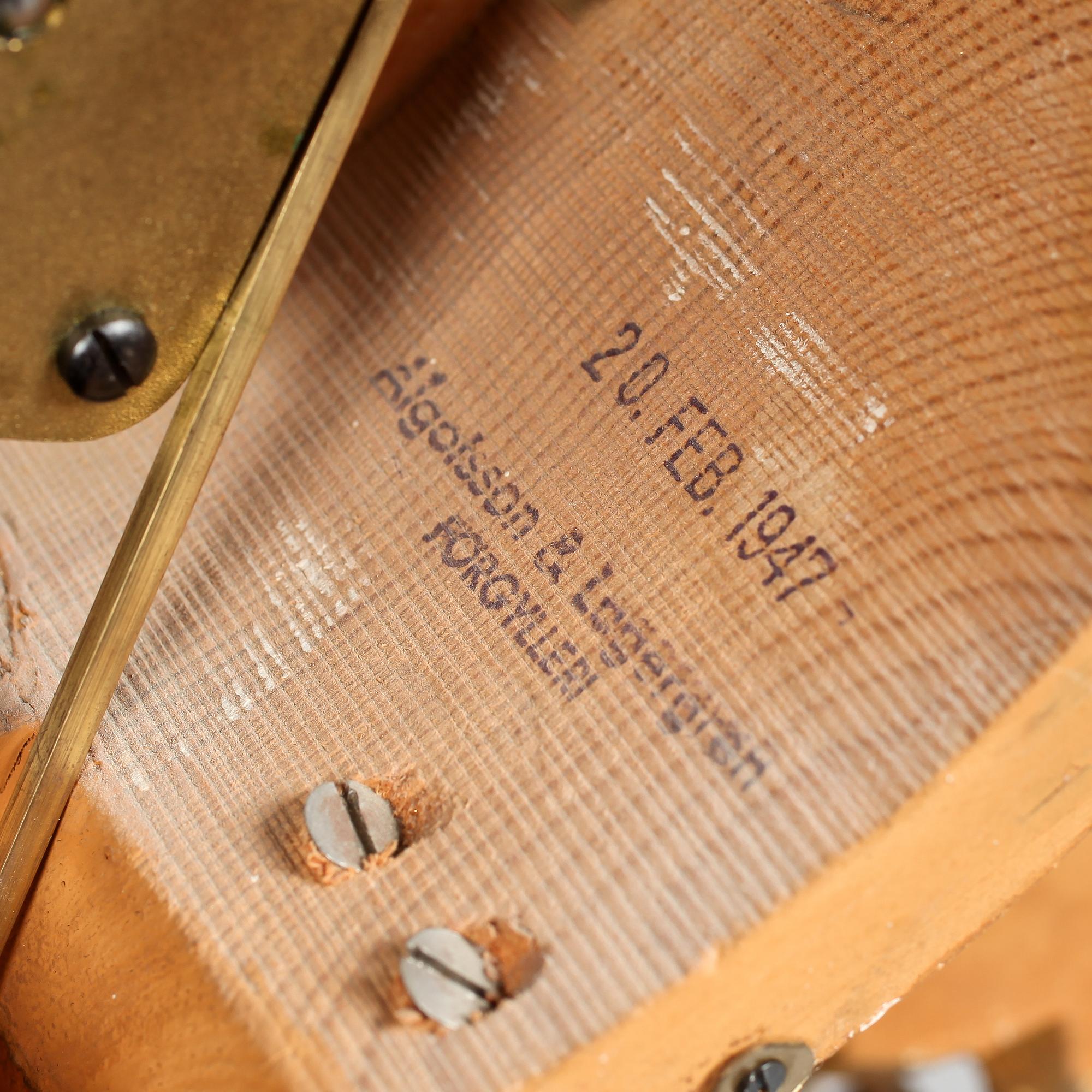 VÄGGPENDYL, empirestil, omkring 1900-talets mitt.