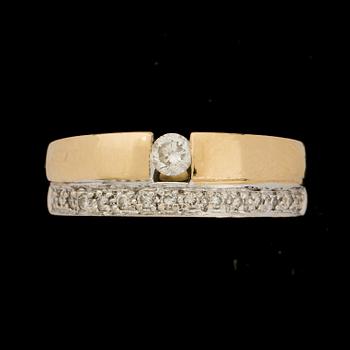 RING, 18k guld med briljantslipade diamanter tot ca 0,25 ct. Vikt ca 5 gram.