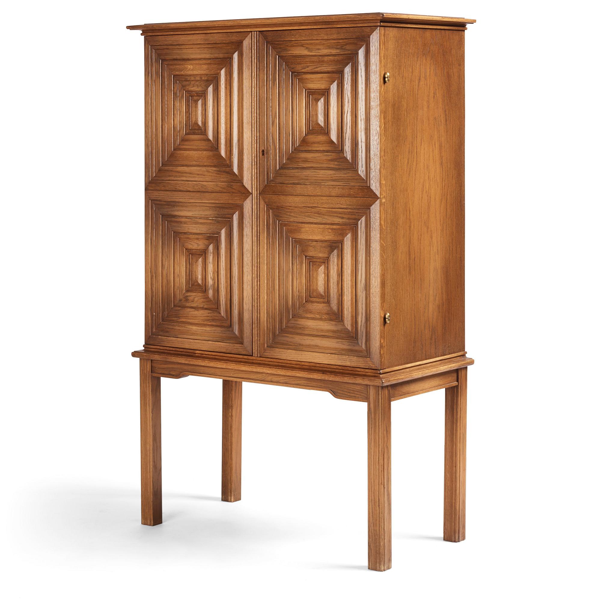 Oscar Nilsson, attributed to, a Swedish Modern oak cabinet, likely executed by Åfors Möbelfabrik, 1940s.