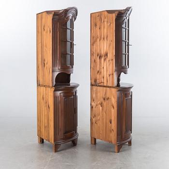 HÖRNSKÅP, ett par, rokokostil, 1900-tal, Åmells.