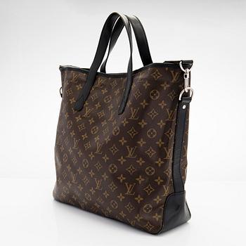 Louis Vuitton, a Monogram Canvas 'Davis', bag.