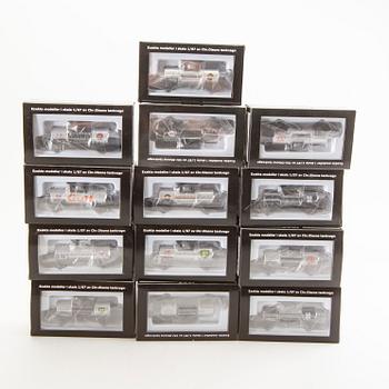 1 Jeco locomotive SJ litt Hg-680 and 13 freight cars.
