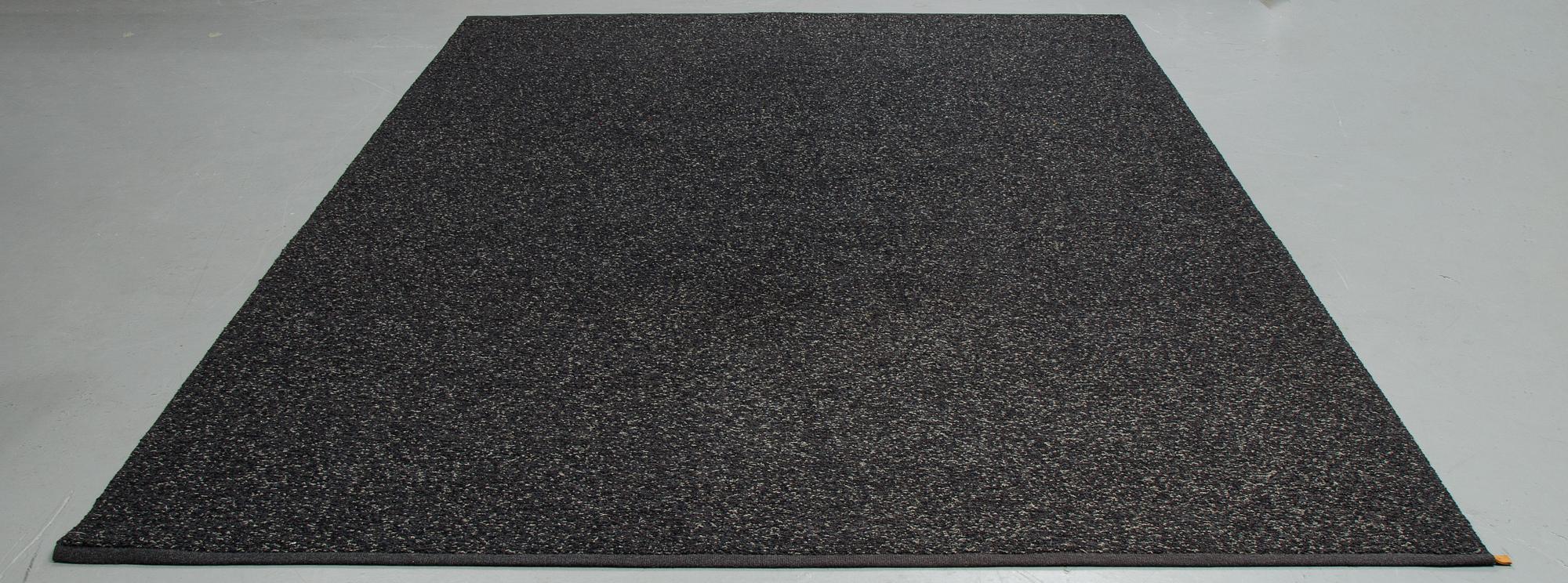 A carpet, "Esther 600", Gunilla Lagerhem Ullberg, Kasthall, ca 375 x 257 cm.