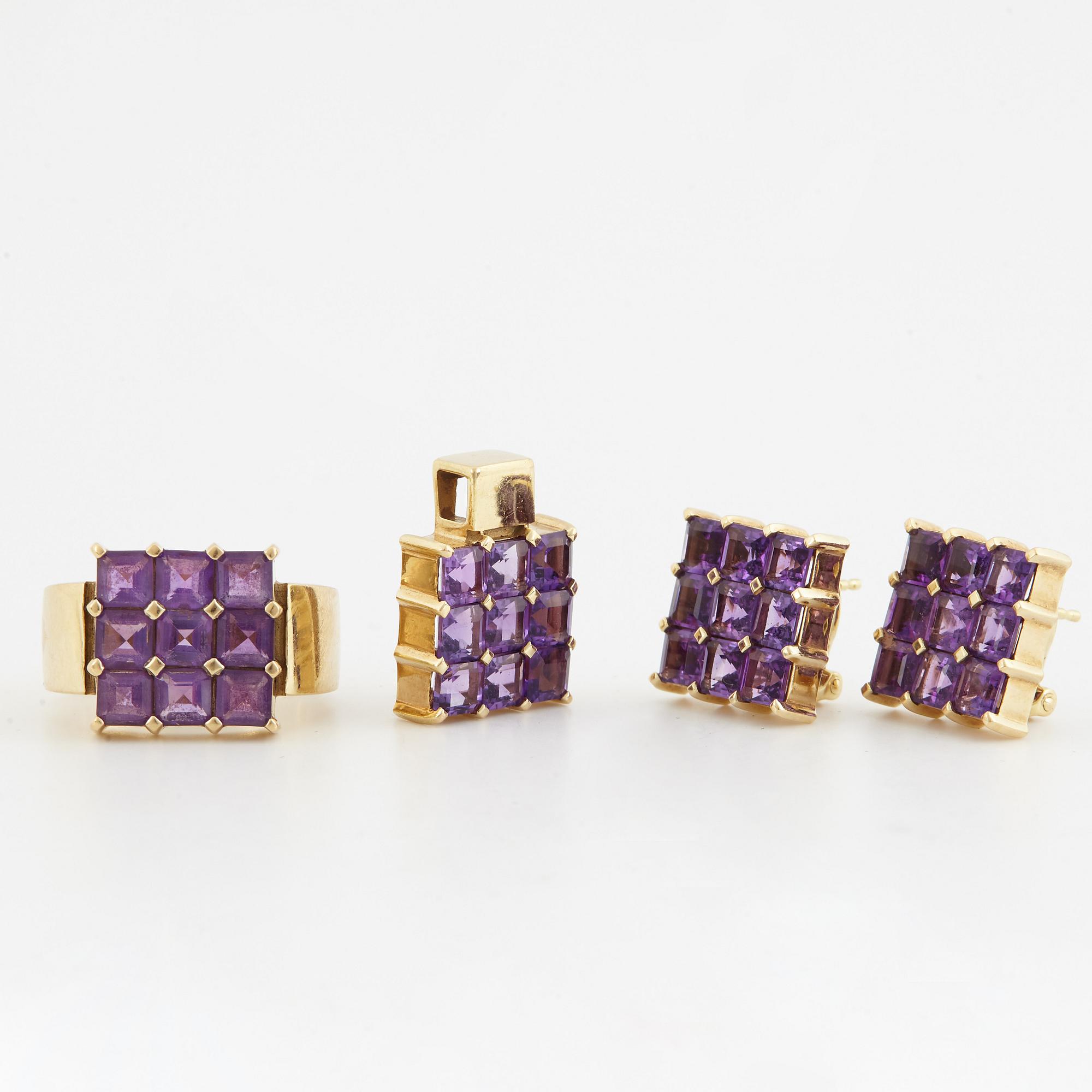 Breuning, a pair of earrings, a pendant and a ring.