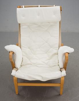 KARMSTOL, "Pernilla", Bruno Mathsson för DUX, 1900-talets senare del.