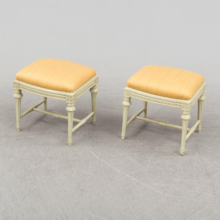 JOHAN ERIK HÖGLANDER, a pair of Gustavian stools, Stockholm, late 18th Century.