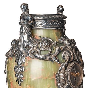 A monumental green onyx marble and silver mantel clock, W.A. Bolin, Moscow 1912–1917.