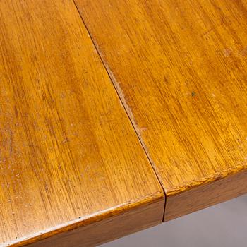 Alvar Aalto, , A mid-20th-century '92' dinner table, O.Y. Huonekalu- ja Rakennustyötehdas A.B. Finland.