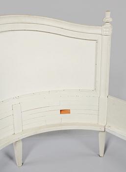 SÄNG, gustaviansk stil, 1900-talets andra hälft.