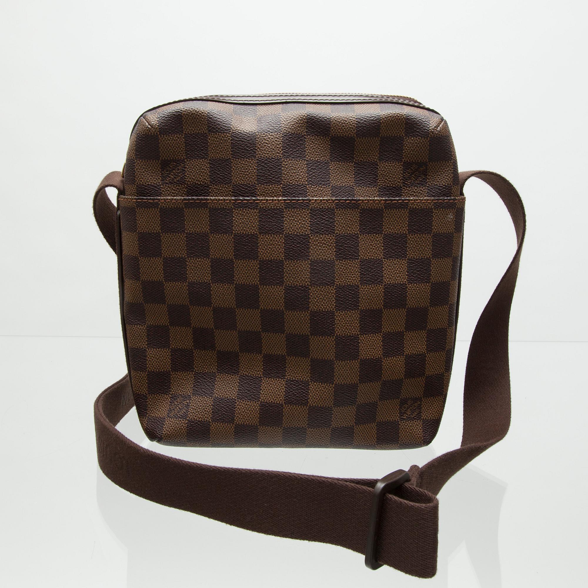 VÄSKA, "Trotteur Beaubourg", Louis Vuitton.